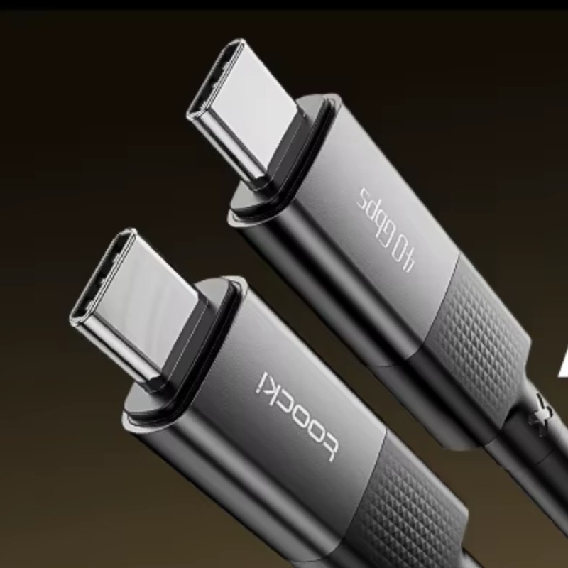 Câble USB-C vers USB-C 240W 40Gbps 1M Toocki Noir – Performance et vitesse